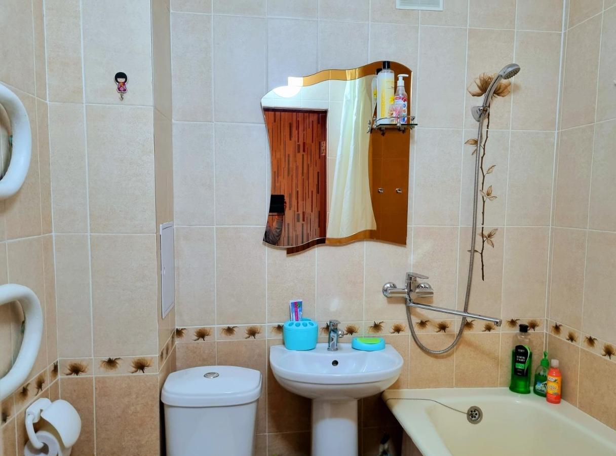 Apartment На Стрелке С Красивым Видом На Иртыш Ustʼ-Kamenogorsk Esterno foto